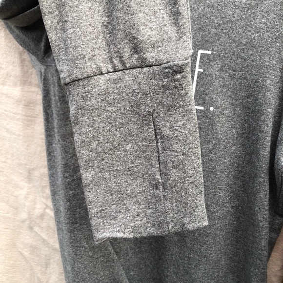 Rae Dunn Namaste Workout Top Medium - Picture 4 of 4